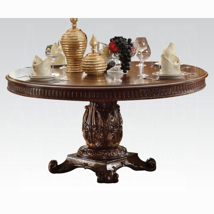 Vendome Round Dining Table