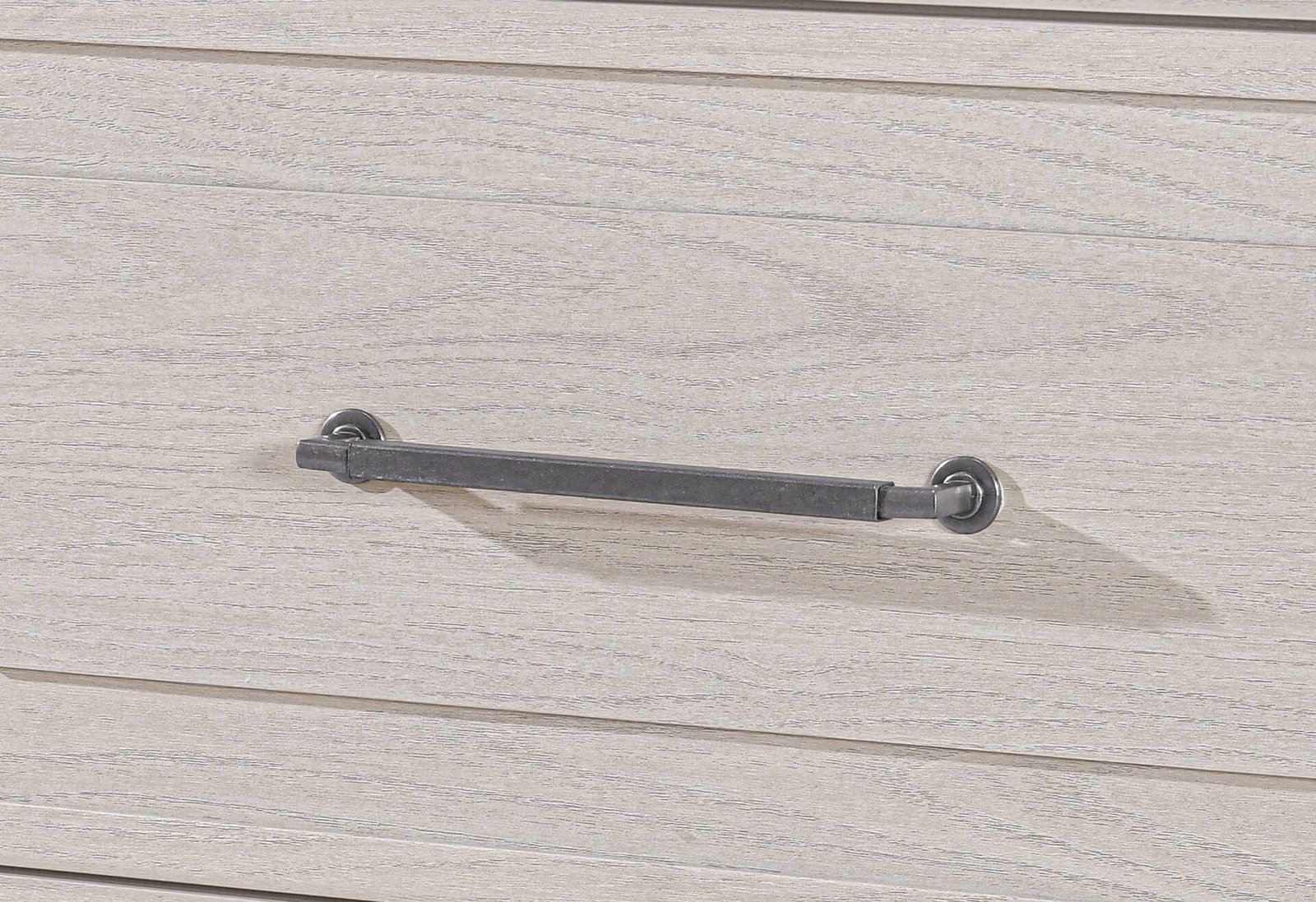 CLARA-BEIGE-DETAIL-OF-HANDLE-3.jpg CLARA BEIGE SLIDING DOOR CHEST - Image 4