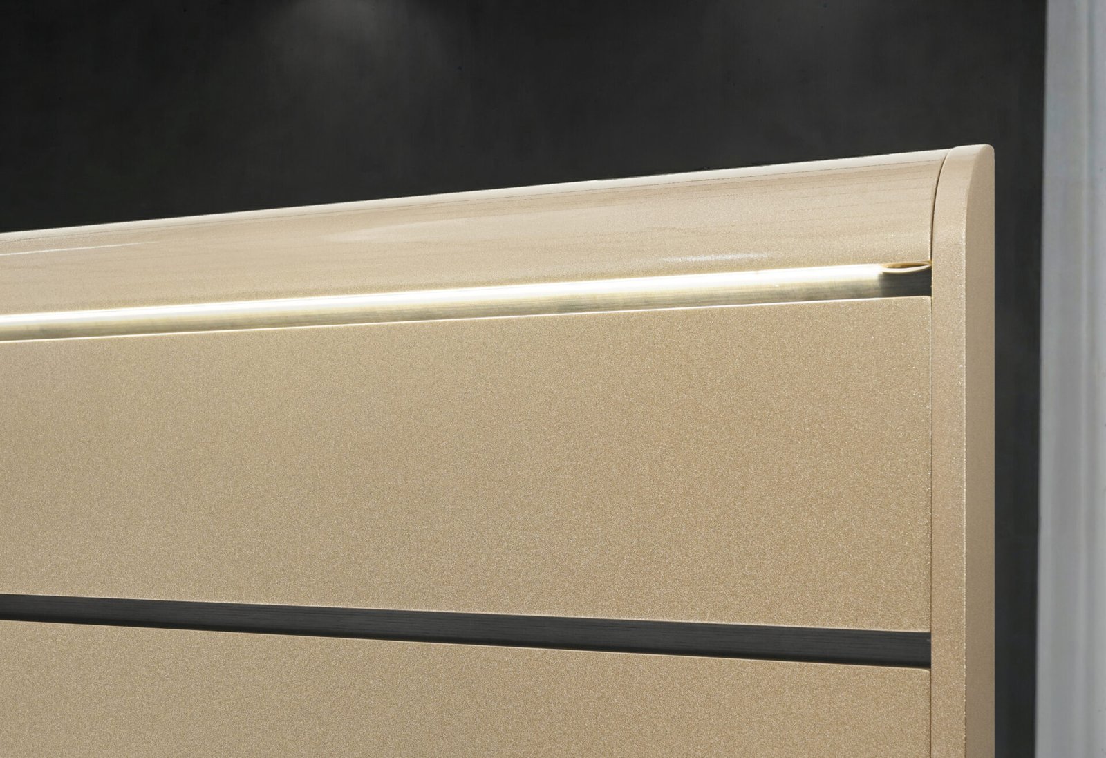 GENESIS-GOLD-DETAIL-1-2.jpg GENESIS GOLD KING BED WITH LED - Image 3