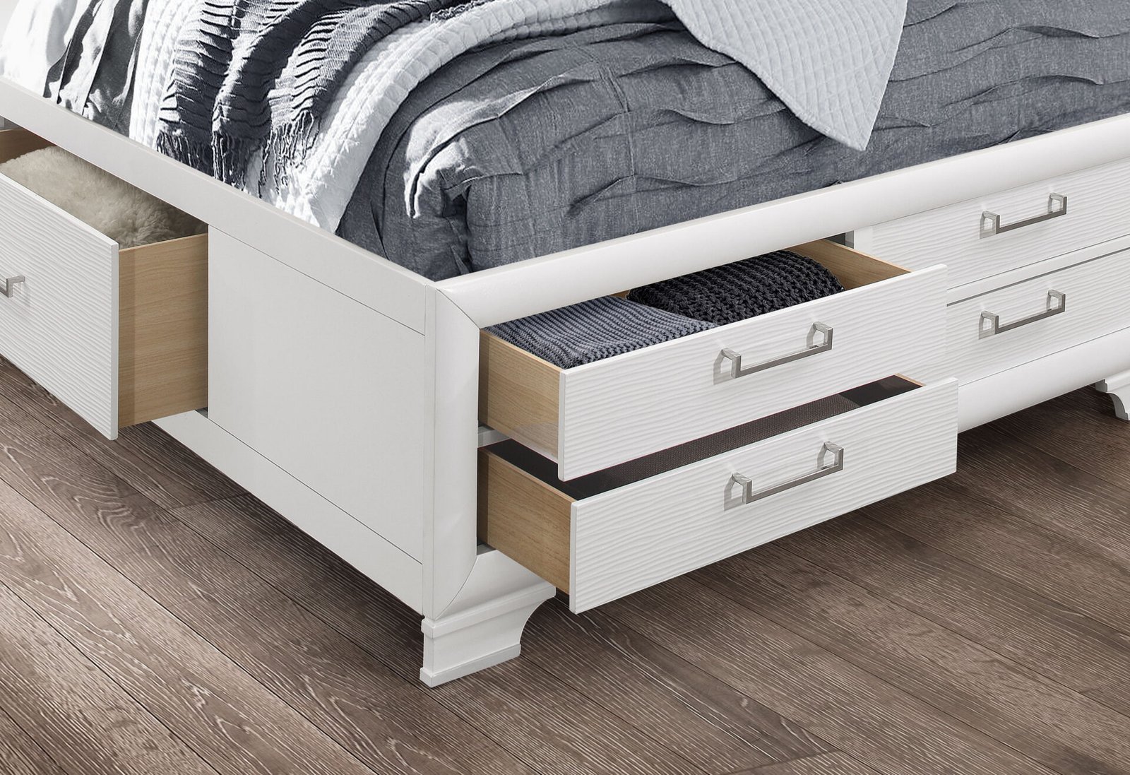 Jordyn-White-FB-Close-Up-2.jpg JORDYN WHITE KING BED - Image 4
